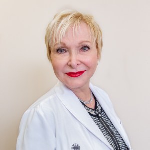Dr.-Suzanne-Gagnon---Victoria-Park-Medispa